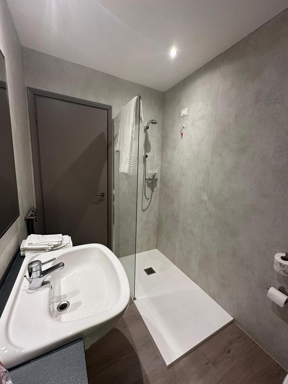 Hotel Europa Cento  Buitenkant foto