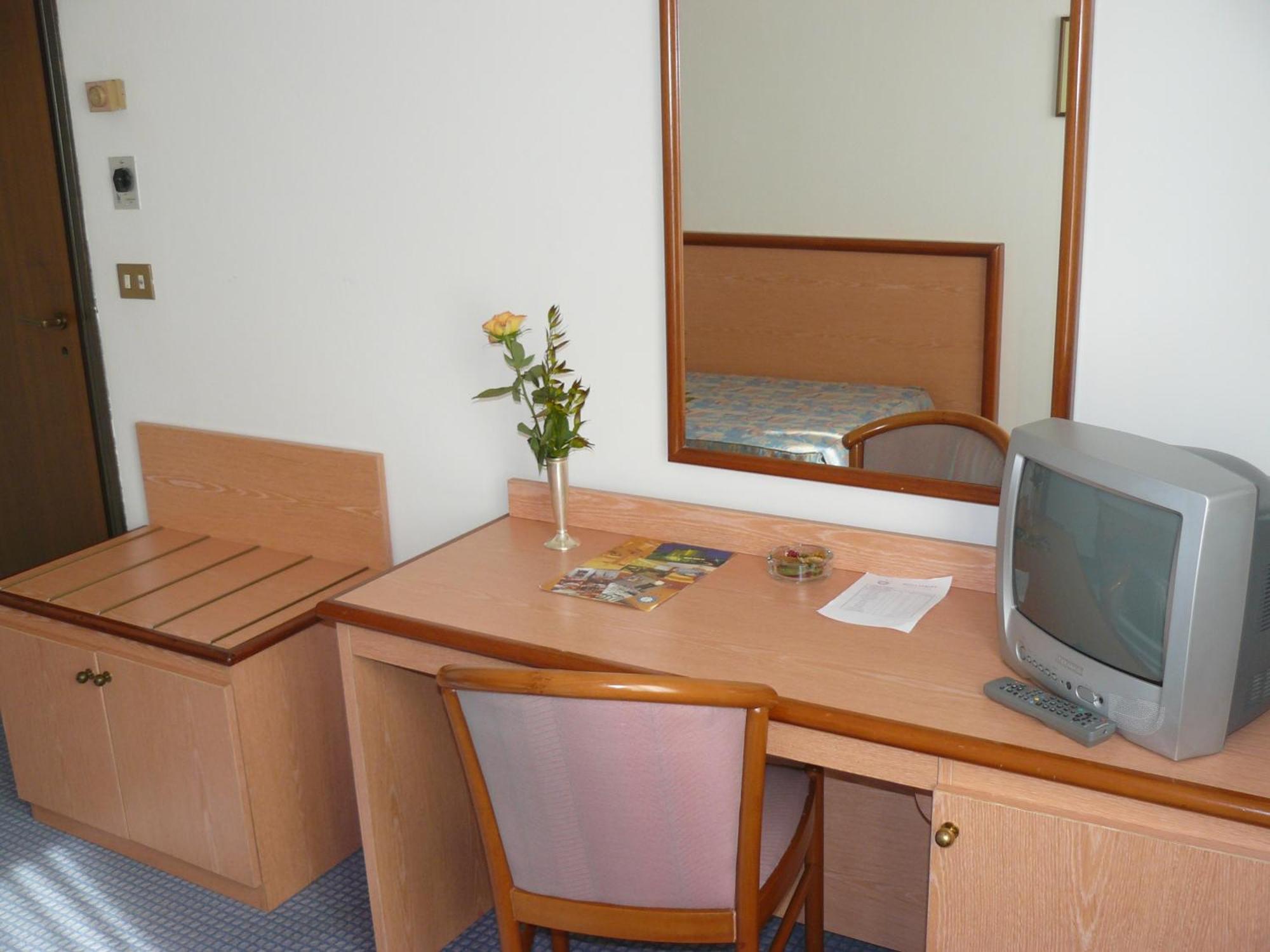 Hotel Europa Cento  Kamer foto