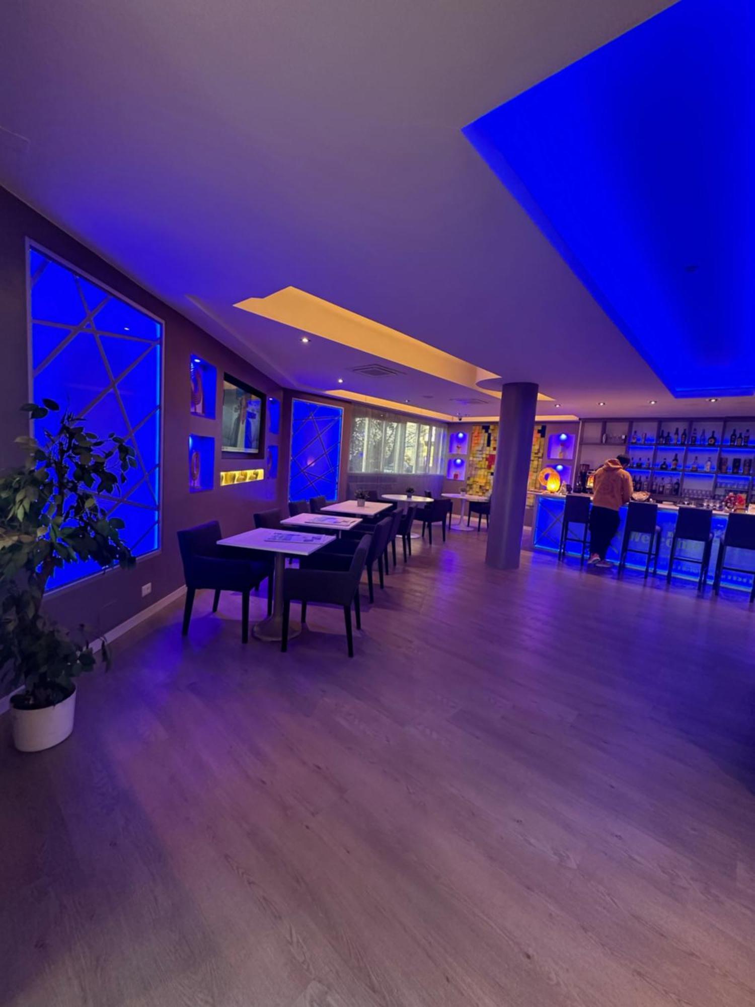 Hotel Europa Cento  Buitenkant foto